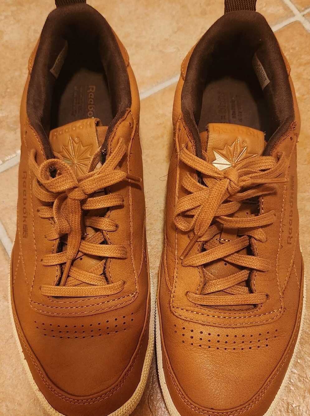 Reebok Men’s Low-Top Sneakers in Tan Leather